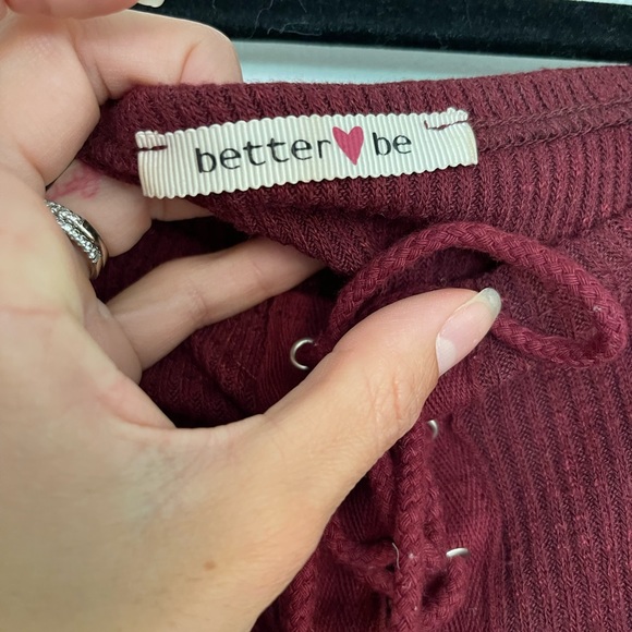 Crop top - Picture 2 of 3